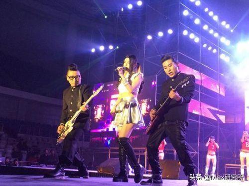 花儿乐队为什么解散，花儿乐队抄袭门（大张伟表示花儿乐队的解散令自己变得坚强）