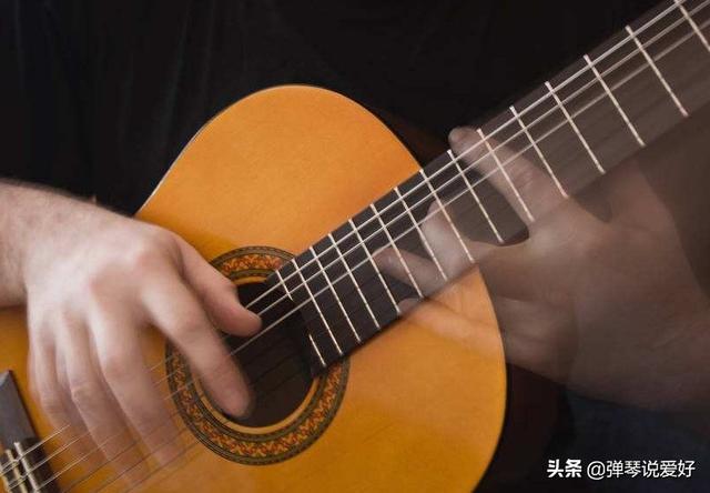 吉它的弹奏方法，吉它的弹奏方法有几种（吉他的指法与爬格子的秘密）