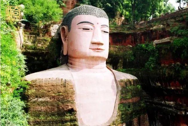 乐山大佛三江汇合是哪三江，乐山三江交汇是哪三江（修缮乐山大佛时发现胸口和耳后暗室）