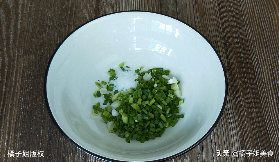 图片[2]-【葱油面】做法步骤图 香味浓郁 大人孩子都爱吃-起舞食谱网