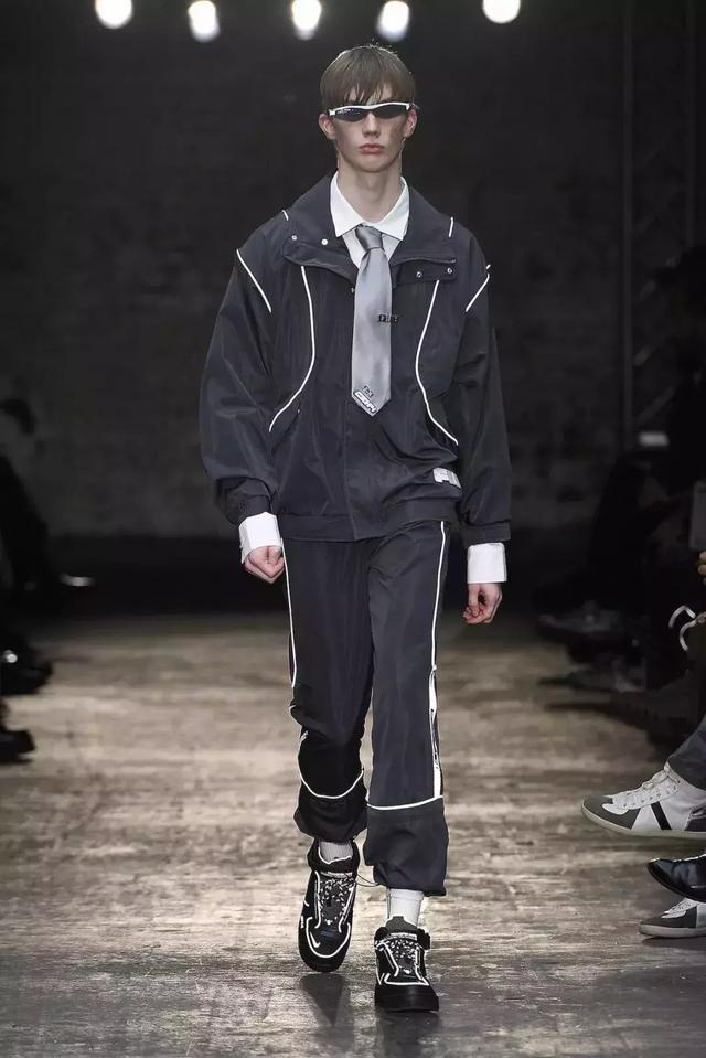 kappa属于什么档次，卡帕是什么档次（潮流中的新生代力量，C2H4）