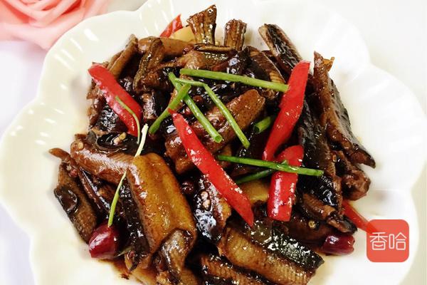 伏天吃鳝鱼胜过人参，教你几招家常做法，鲜嫩美味又滋补，简单易学超下饭