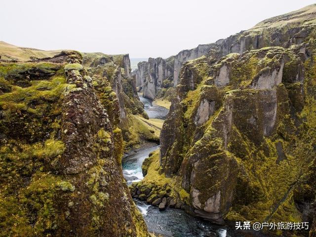 北京到冰岛多少公里，中国到冰岛的距离是什么（去冰岛旅行大概要花多少钱）