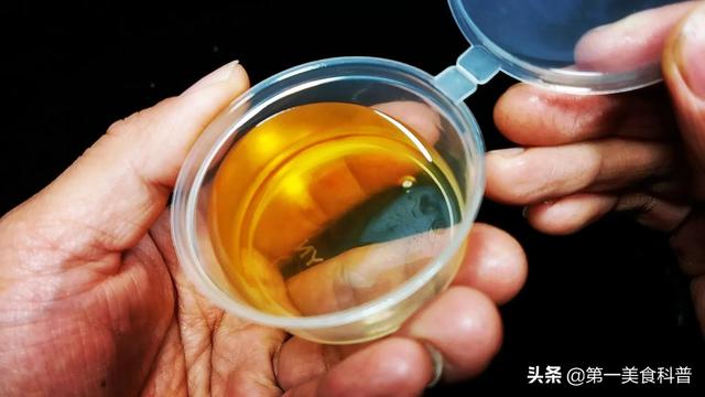 芝麻粒有什么用，微信芝麻粒有什么用（街边现磨的芝麻油）