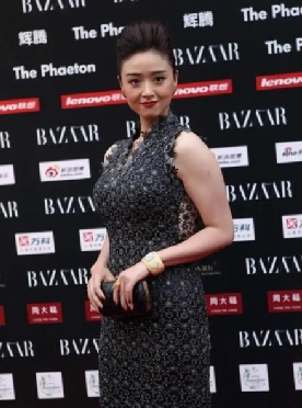 蒋欣终于骨架丰腴身材娱乐圈少见，猛女蒋欣是如何在娱乐圈“混”到37岁