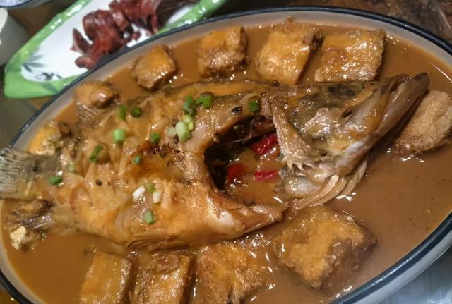 郑州美食排名前十，郑州十大网红餐厅排行榜  留白西餐厅最文艺（郑州市经开区美食盘点TOP10出炉）