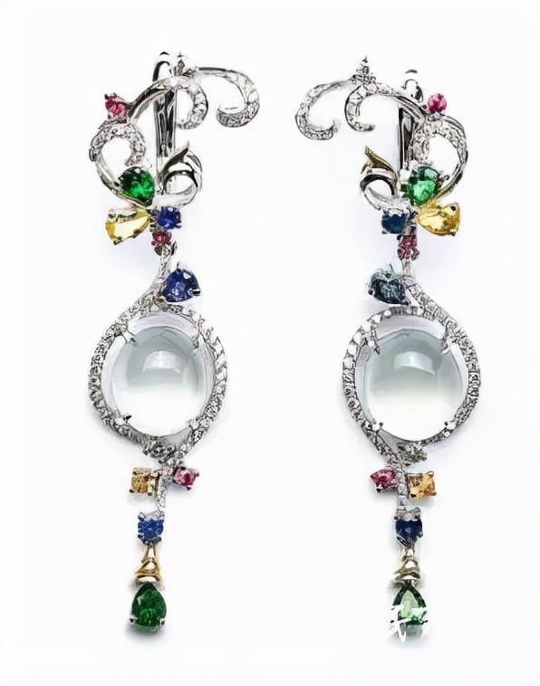 七彩云南翡翠价格，七彩云南翡翠手镯价格知多少（七彩云南孔雀系列翡翠珠宝首饰图片赏鉴-众享珠宝）