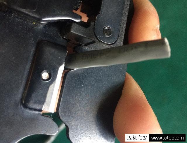 网线水晶头接线顺序图，网线水晶头接法顺序口诀（电脑网线水晶头接法图解教程）