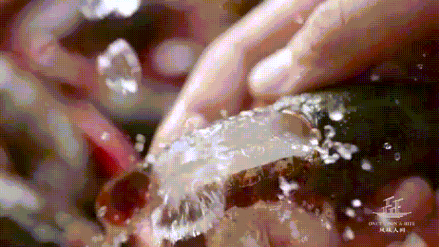 小龙虾哪里可以吃，小龙虾哪些部位可以吃（中国人吃小龙虾地图）