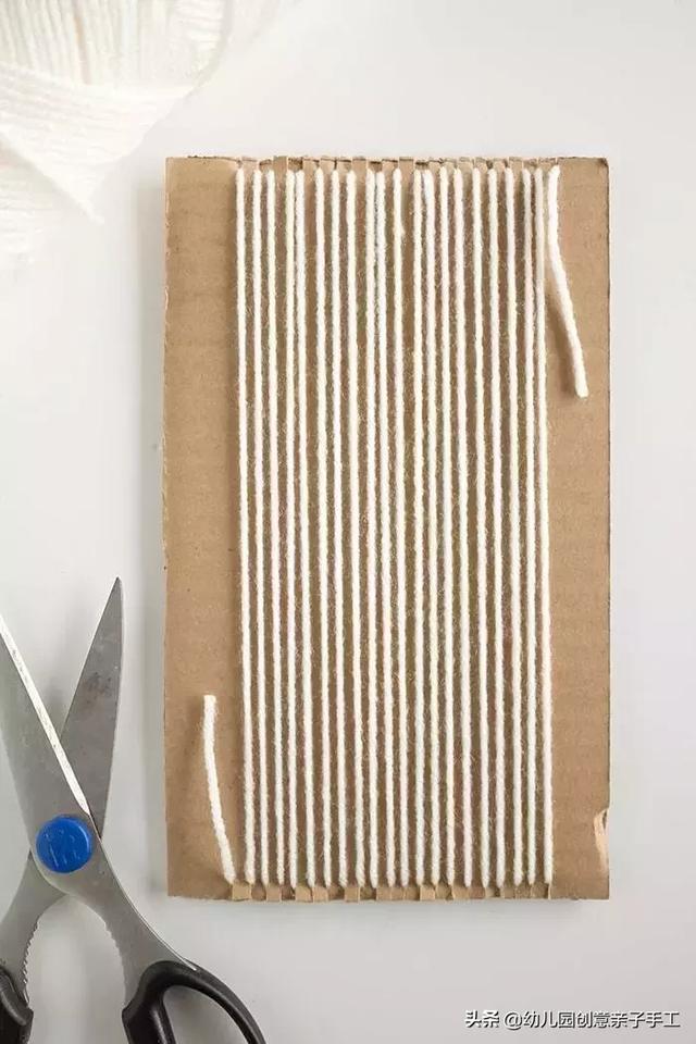 创意书签制作方法，阅读书签制作（毛线创意手工-杯垫、书签和挂饰）