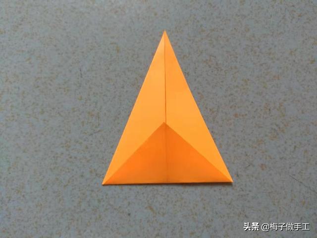 (折纸教程)怎样折一片枫叶，（折纸教程怎样折一片枫叶（手工折纸：枫叶怎么折）