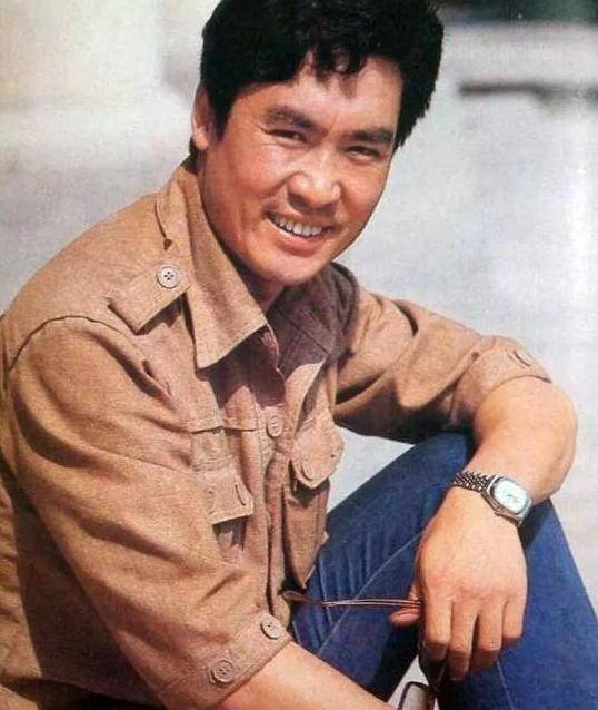 原味的山东特色电视剧,因为在当年拍摄时,无论从剧组成员到演员构成