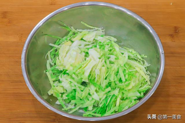 蔬菜饼的家常做法，八款好吃的蔬菜饼做法（面点师分享懒人蔬菜饼做法）