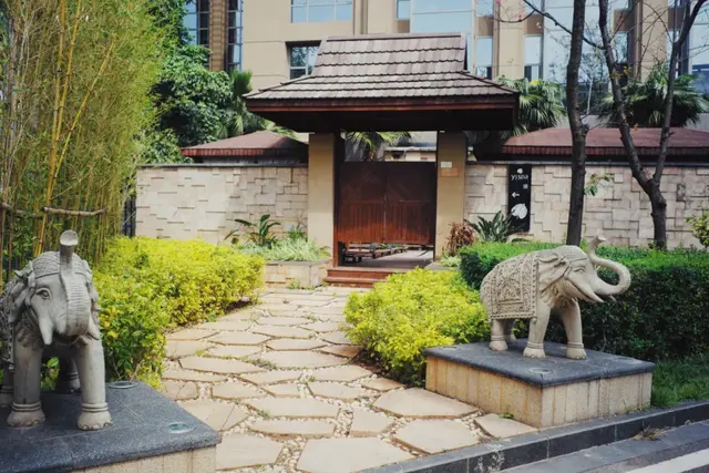 昆明周边好玩的地方，昆明周边好玩的地方有哪些（来到四季如春的昆明）