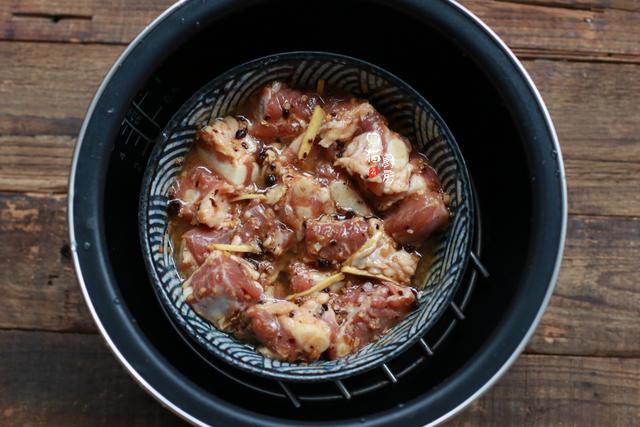 没有蒸架怎么隔水蒸东西（掌握好关键2步）