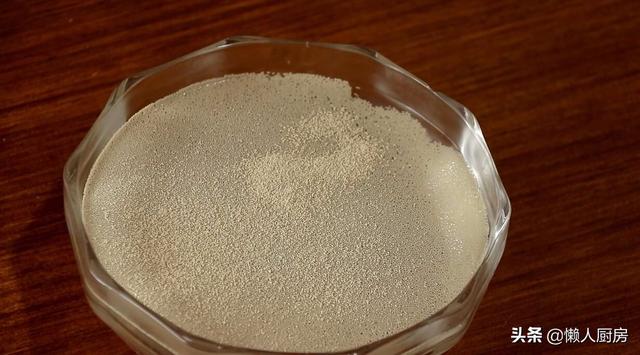 栗子饼的制作方法，栗子鸡蛋饼的制作方法（教你做一道甜而不腻的栗子饼）