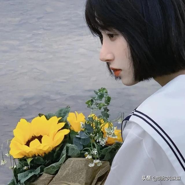 皆甜:动漫古风头像女/跨过星河迈过月亮去迎接更好的自己，星空头像女生动漫古风微信（跨过星河迈过月亮去迎接更好的自己.）