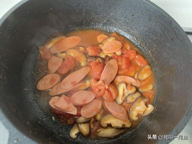 西红柿和鸡蛋青菜一起炒可以吃吗，西红柿炒蛋可以跟青菜一起吃吗（简单炒一炒就上桌）