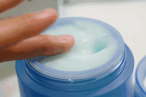 兰芝唇膜好用吗，唇膜是口红之后用还是之前（兰芝系列的唇膜面膜大测评）