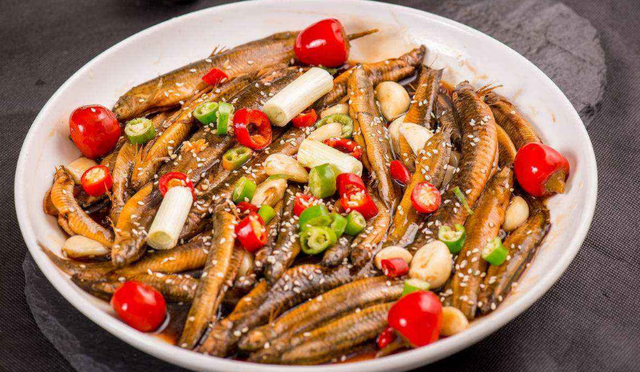 辽宁盘锦必吃美食，盘锦特色美食一条街（辽宁省盘锦市的3大特产美食）