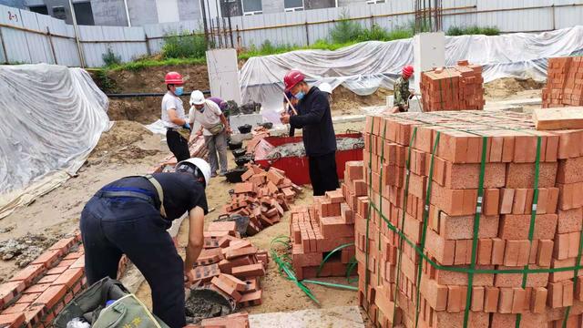 工地上放线员要干什么，月薪也超10000元