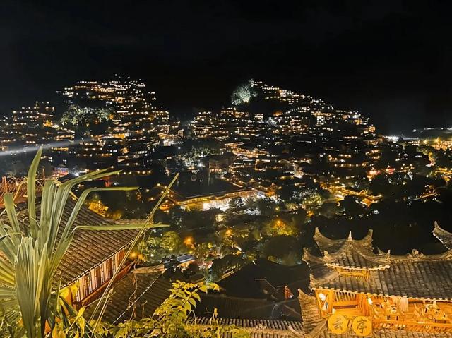 贵州必去十大景点，贵州旅游必去十大景点推荐（贵州旅行可去的十大景点）