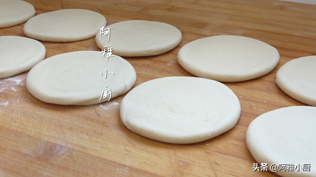 夹馍怎么做，今日里现炒肉夹馍（肉夹馍最简单家常做法）