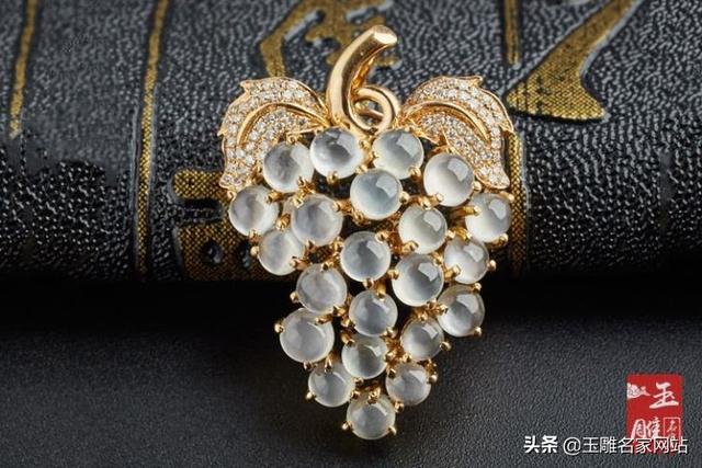 玉葡萄寓意是什么，葡萄玉是什么玉（玉雕葡萄的好处和功效）