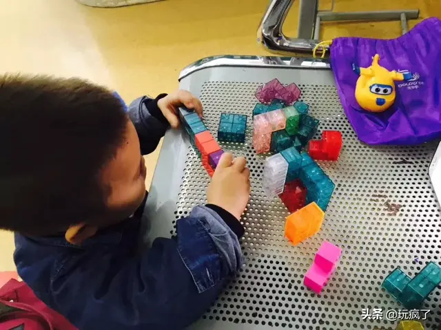 七巧板是什么样子的，七巧板原图（玩到停不了手的空间思维积木）