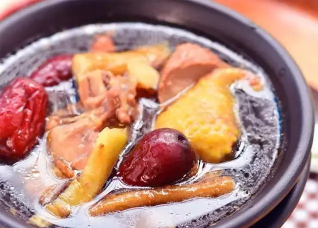 老鸭汤的做法大全，老鸭汤最鲜美的13种做法（鸭架汤的做法大全）