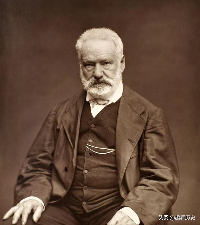 巴黎圣母院英文，巴黎圣母院的经典名句英文（巴黎圣母院：人间善恶美丑）