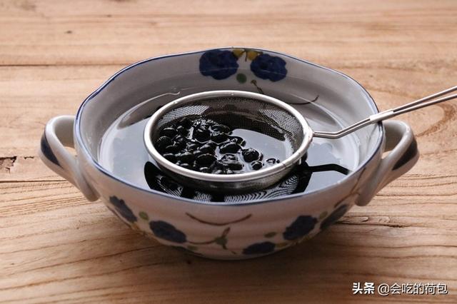黑豆怎么吃，黑豆怎么吃治疗脱发（做一次够吃半个月）
