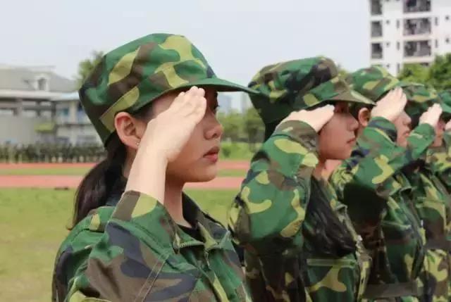 国防生停招真正原因，这些国防生成了义务兵（最遗憾的事是······）