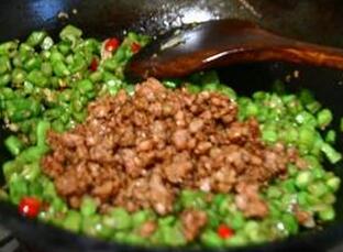 图片[8]-【肉末豆角】做法步骤图 降低胆固醇 失眠就吃它-起舞食谱网
