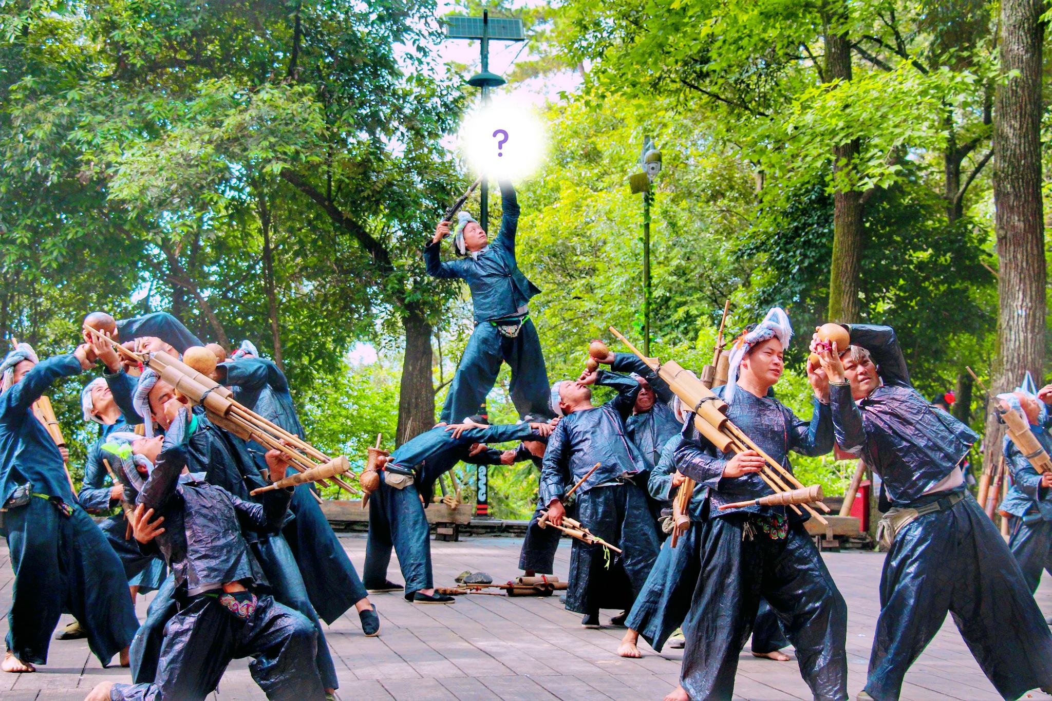 地无三尺平天无三日晴哪个省份，天无三日晴地无三尺平指的是哪个省（谚语“地无三尺平）