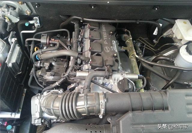 五菱宏光s保险盒在哪里，五菱宏光保险盒在哪里（六年的五菱宏光开价2万）