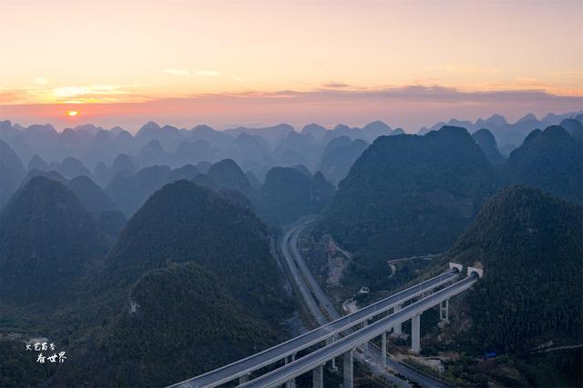 黔西南是哪个地区，黔西南属于哪（养老还是来贵州兴义吧）