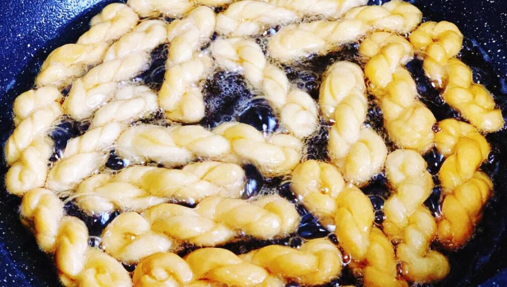 圖片[5]-【小麻花】做法步驟圖 2分鐘就能學會 口感酥脆不發硬-起舞食譜網