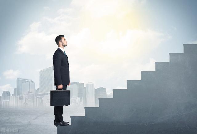 接烟的规矩和讲究，让烟接烟讲究（酒局上领导给两根烟）