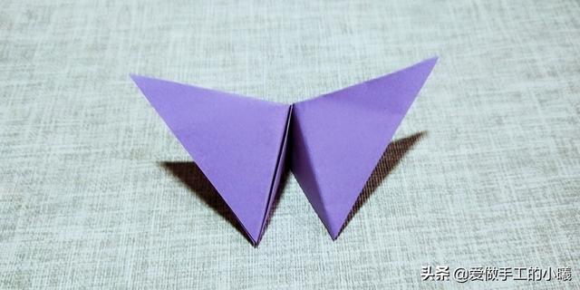 纸蝴蝶折叠步骤及方法，如何叠出漂亮的蝴蝶呢，纸蝴蝶折叠步骤及方法（八步就能完成的小蝴蝶折纸）