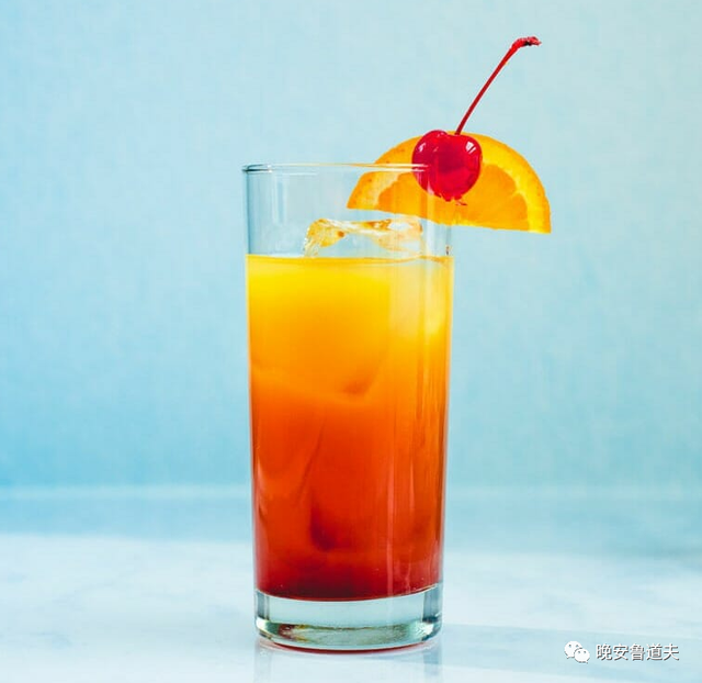鸡尾酒的名字，好听的鸡尾酒的名字（在家就能调的九款超棒的经典鸡尾酒）