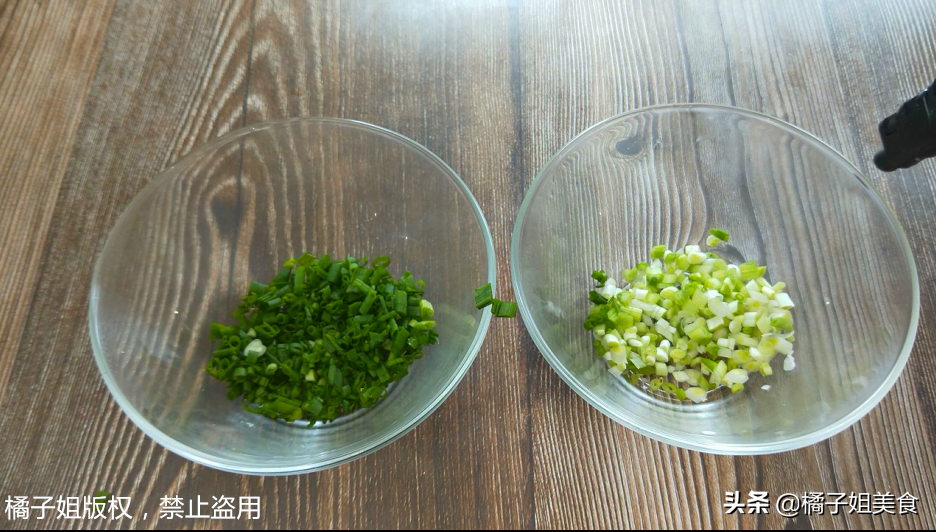 圖片[2]-“萬能的調(diào)料汁” 夏天必學(xué)的一道廚藝 拌啥都好吃 味道真絕了-起舞食譜網(wǎng)