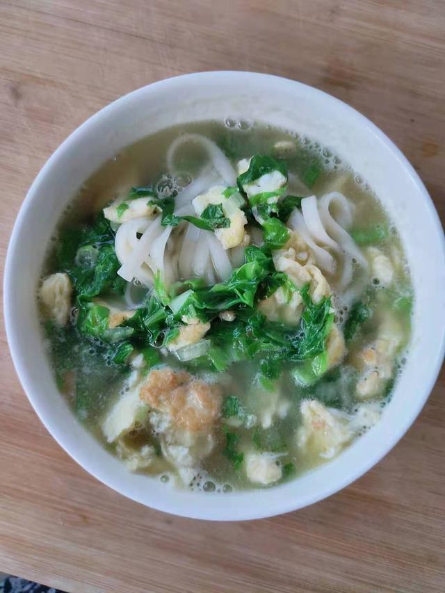 青菜蛋面家常做法，青菜蛋面家常做法窍门（做法简单、味道美翻）