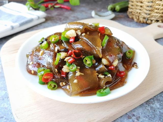 苕皮怎么做好吃，苕皮的做法（真心觉得比肉还好吃）