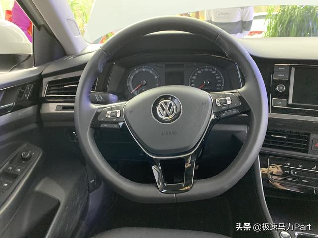 bora是大众什么车，大众宝来裸车价7万5（一台很有性价比的德系车）