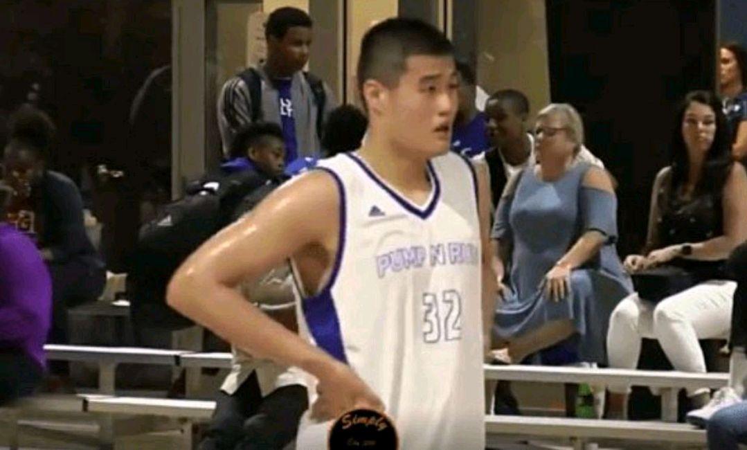 山东黄金男篮名单，山东黄金男篮的名单（2米12高塔就位）