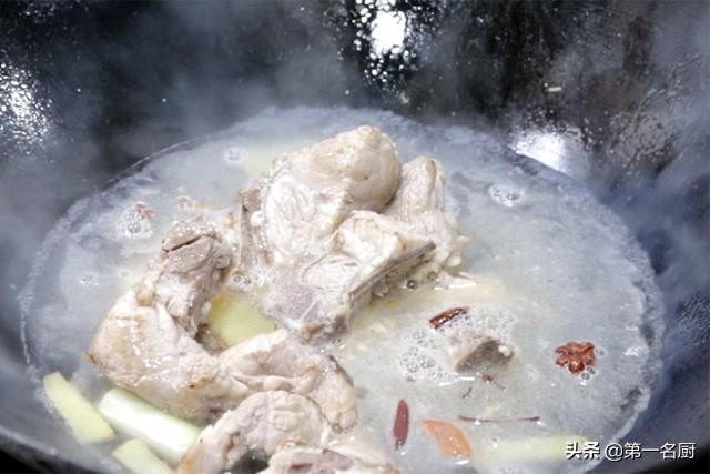 海带丝汤怎么做，怎样炒海带丝（既可以贴秋膘又能防秋燥）