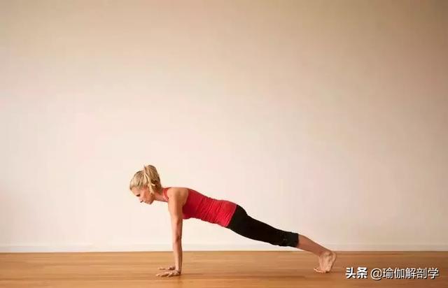 拜日式瑜伽的好处，拜日式瑜伽的好处总结（生活需要一点仪式感）