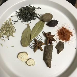 钢化蛋是什么蛋，钢化蛋是什么蛋图片（特色卤毛鸡蛋毛蛋钢化蛋）