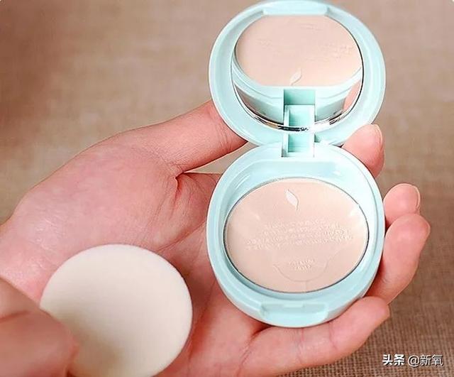 金稻直发梳湿头发能用吗，金稻直发梳头发湿的可以用吗（她是韩国公认中国最美90后女星）
